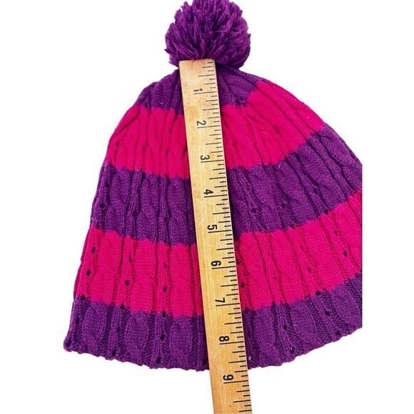 Levi’s Horizontal striped hat winter beanie hat with Pom Pom on top - Picture 8 of 11